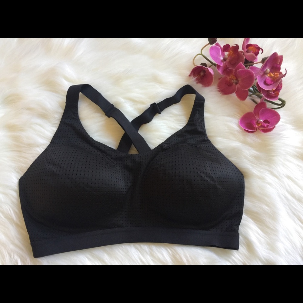 Victoria’s Secret Sports Bra Black Cross Back 36D